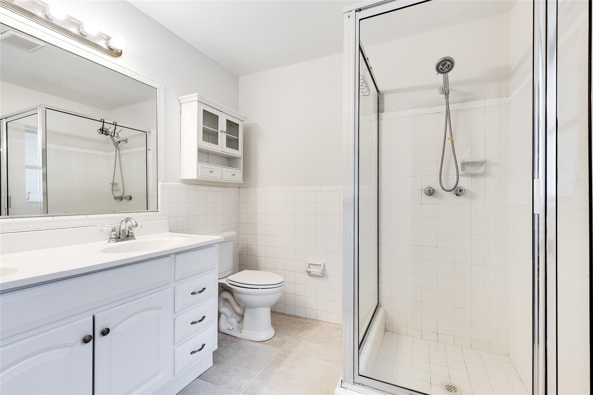 Lake Placid 35-23 B - Residential Lease