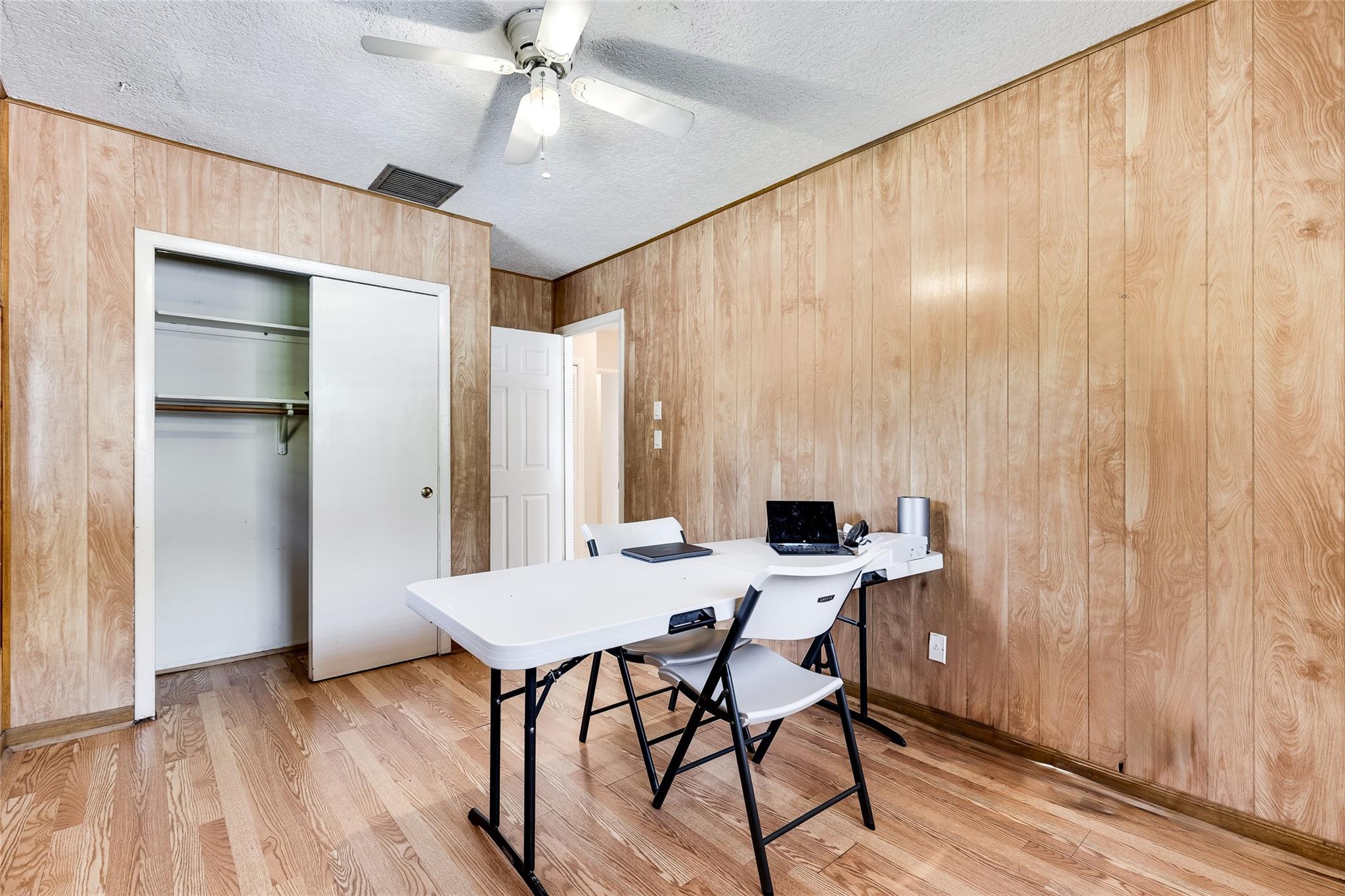Lake Placid 35-23 B - Residential Lease