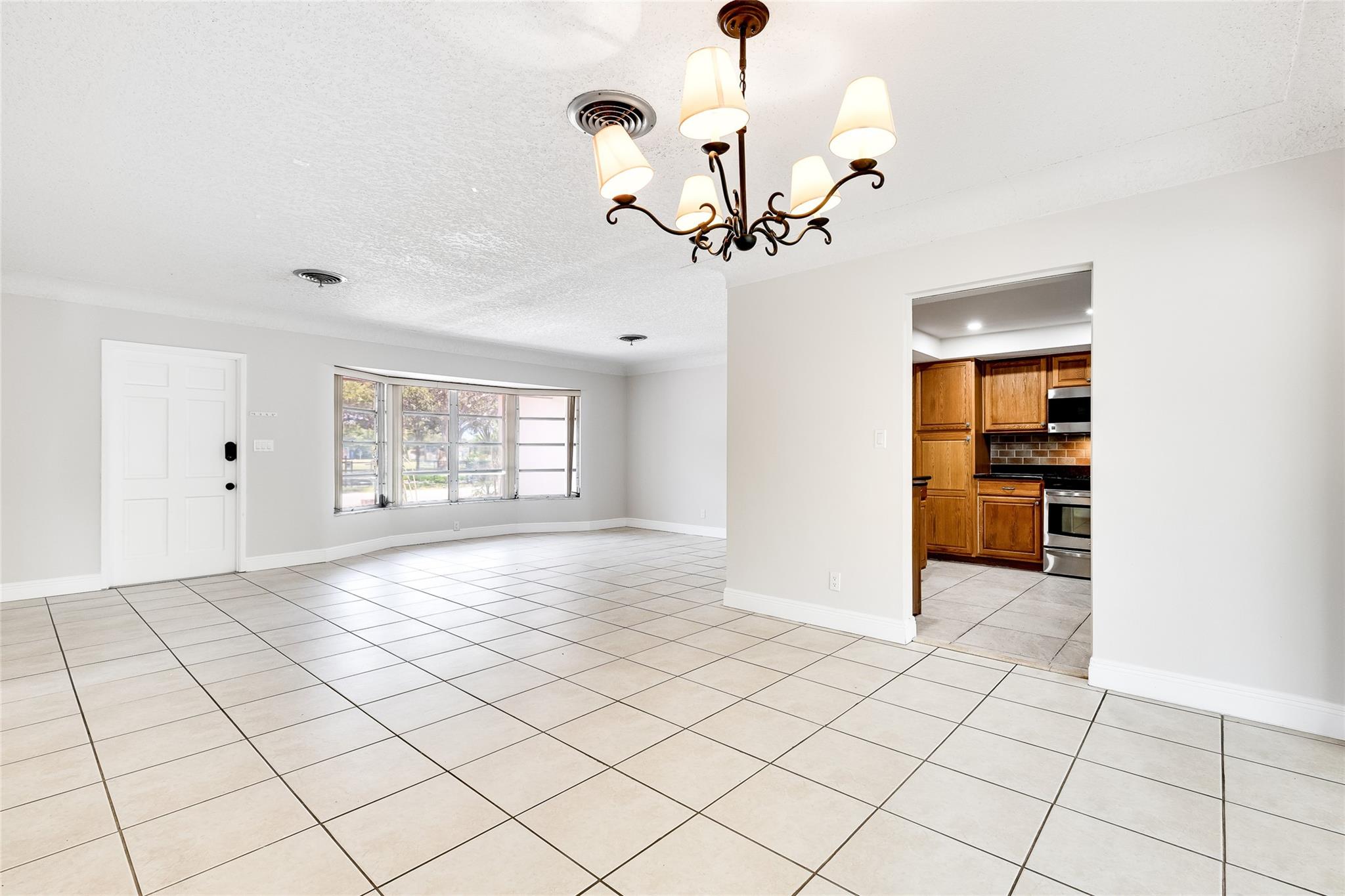 Lake Placid 35-23 B - Residential Lease