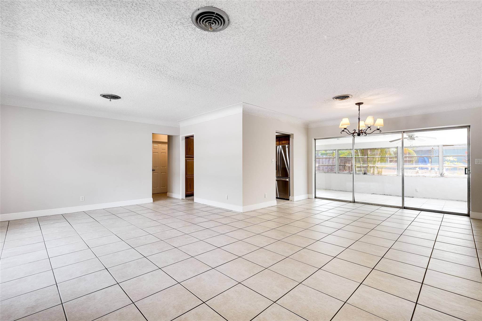 3460 NE 28th Ave