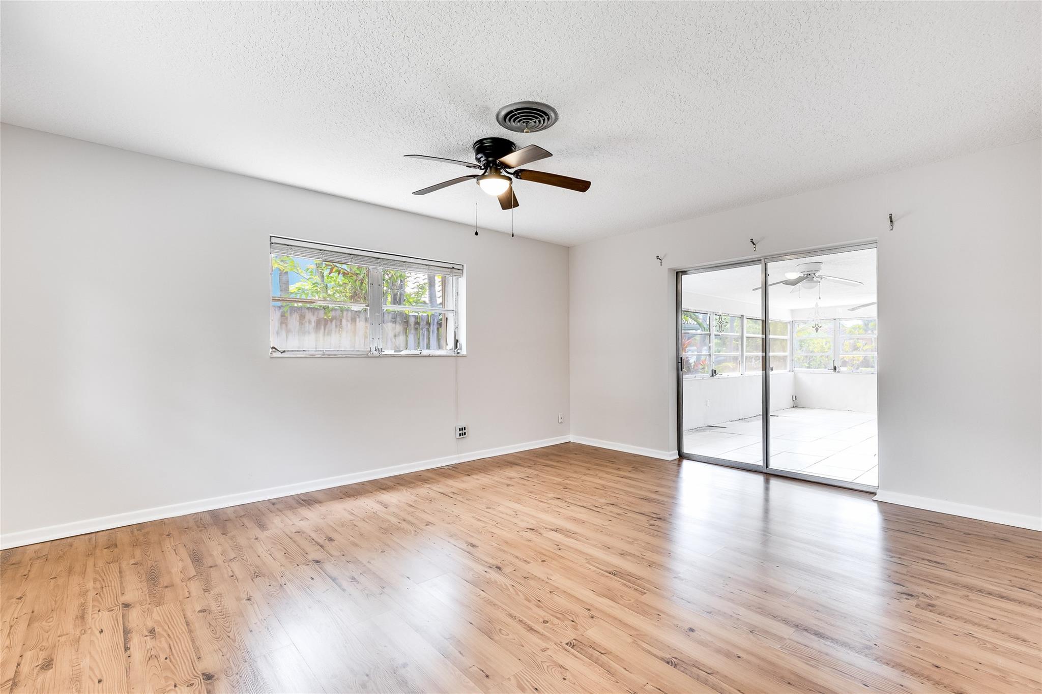 Lake Placid 35-23 B - Residential Lease