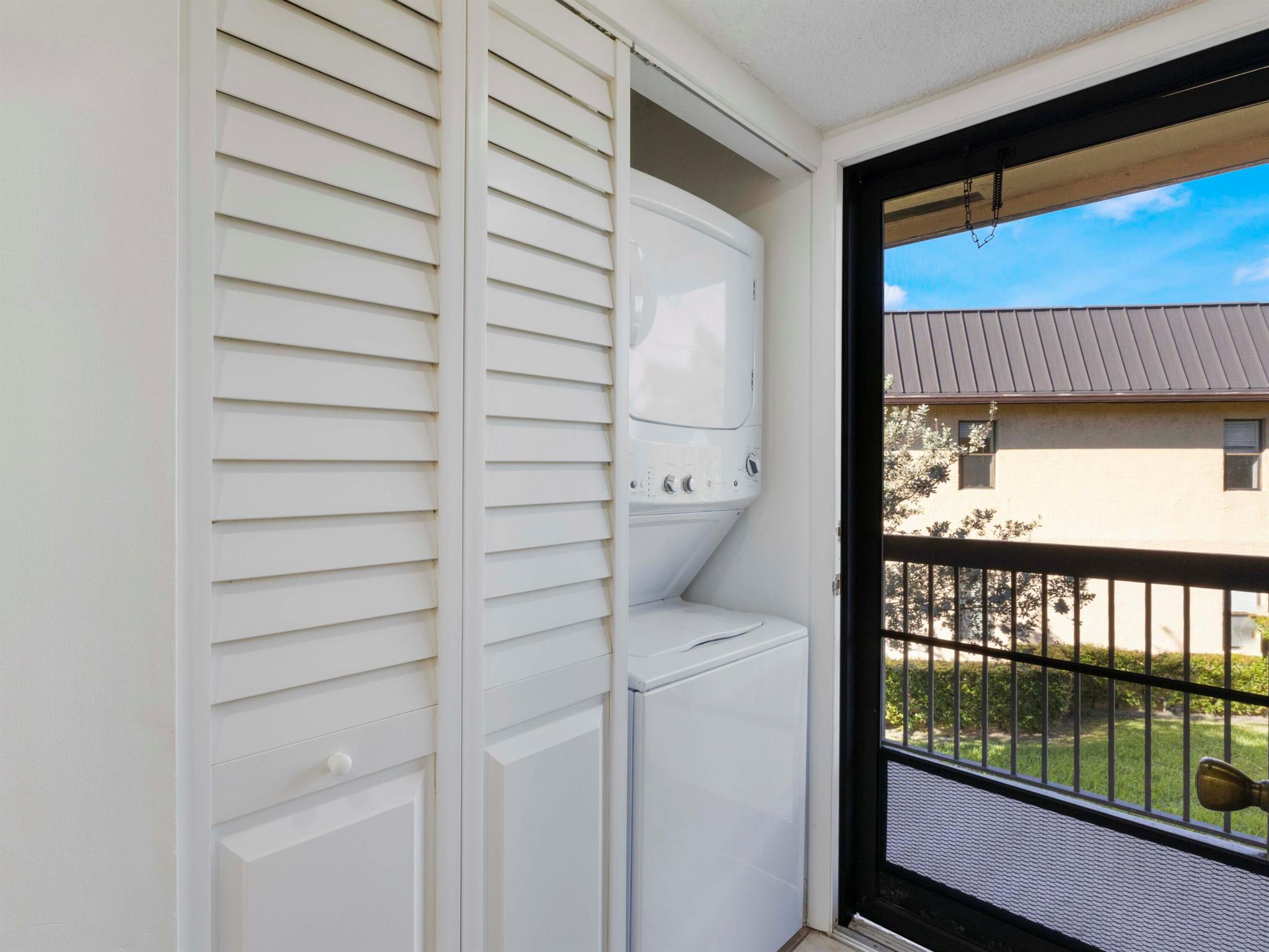 Pine Lake Condominium - Residential