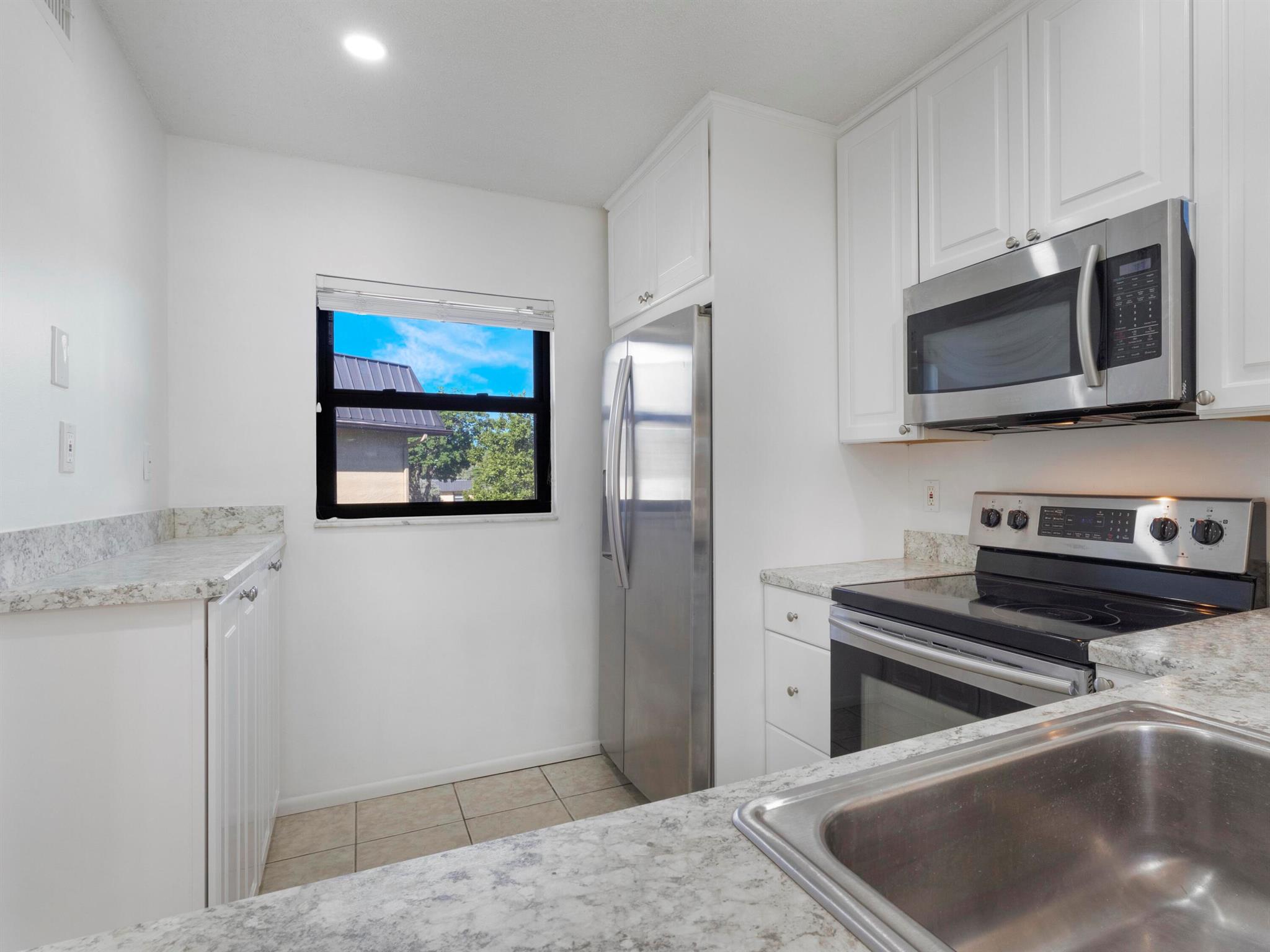 Pine Lake Condominium - Residential