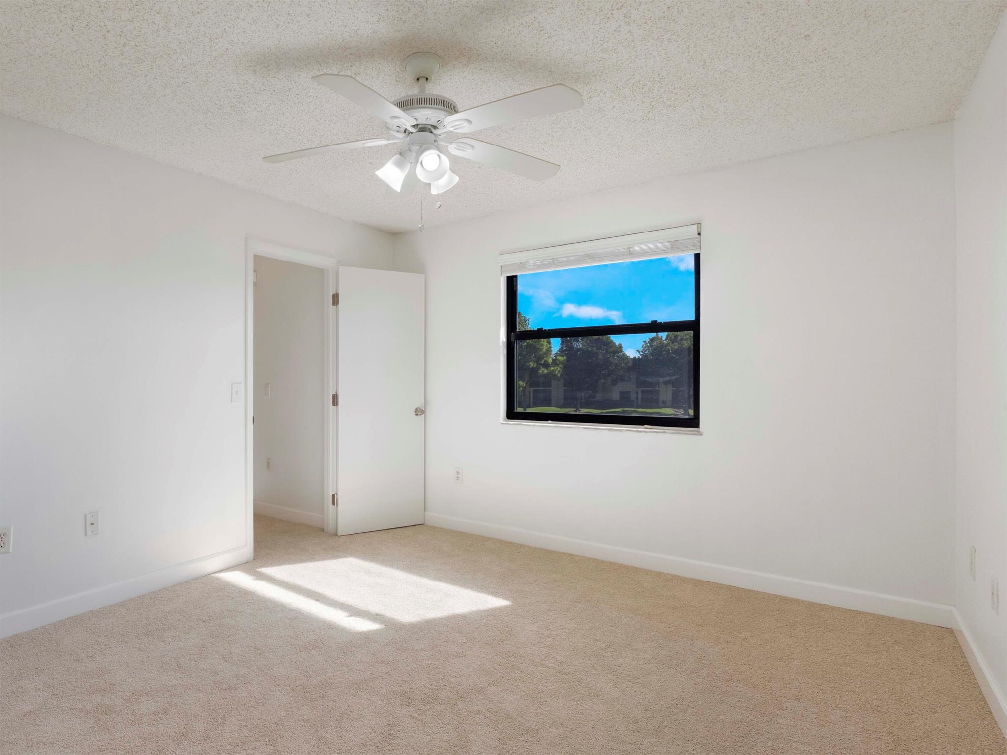 Pine Lake Condominium - Residential
