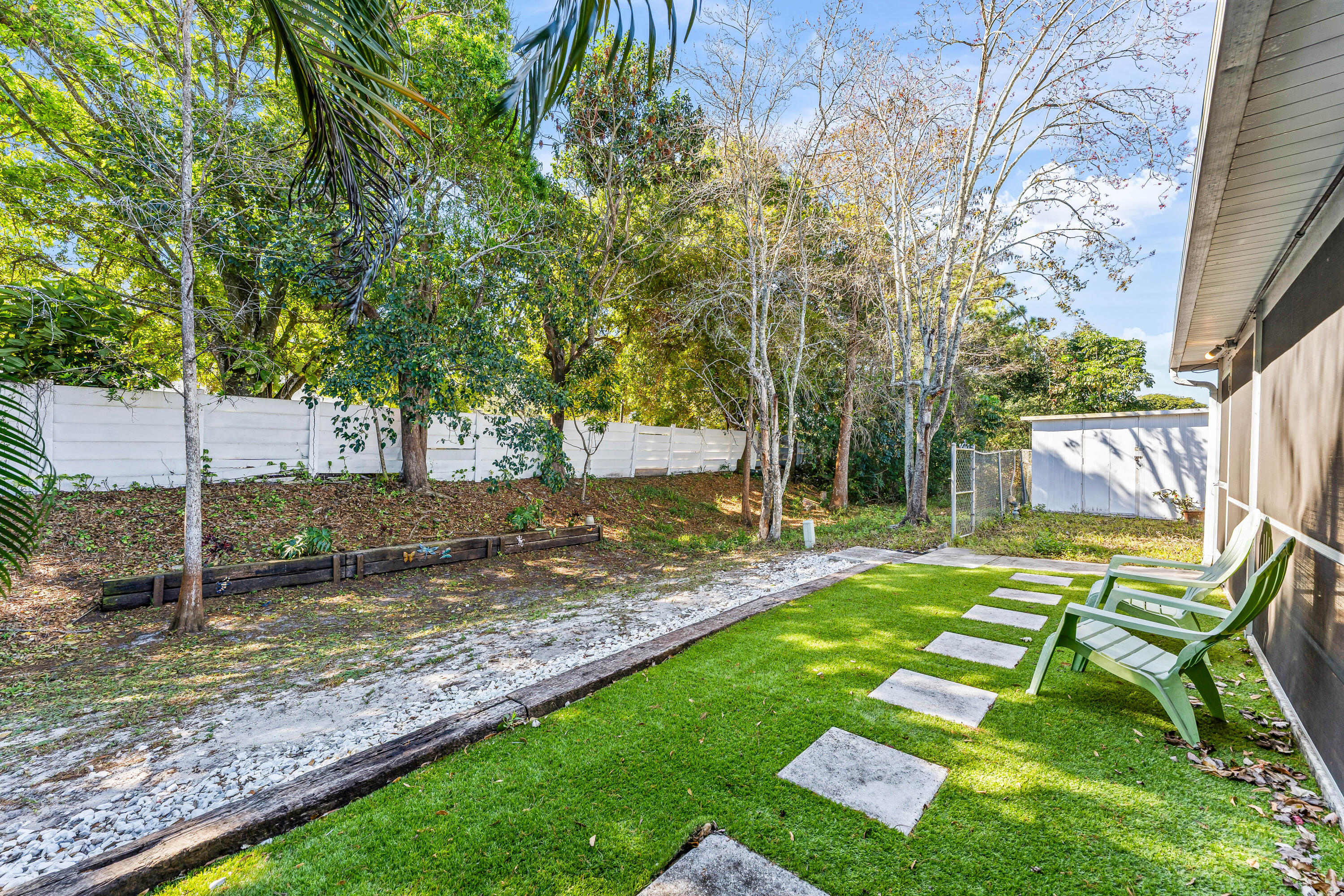 KING ARTHUR ESTATES - Residential