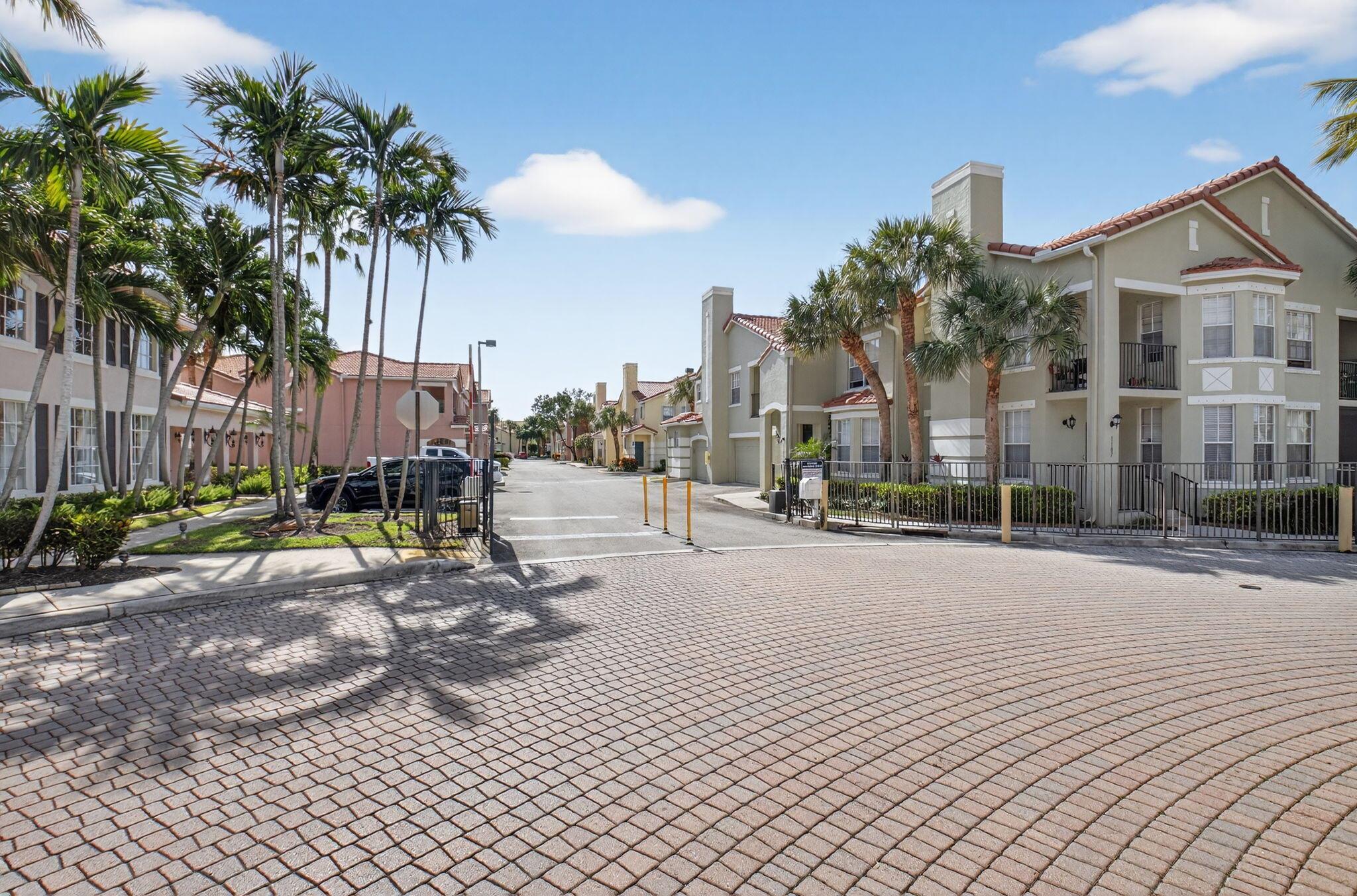 RESIDENCES OF BELMONT AT - Residential Lease