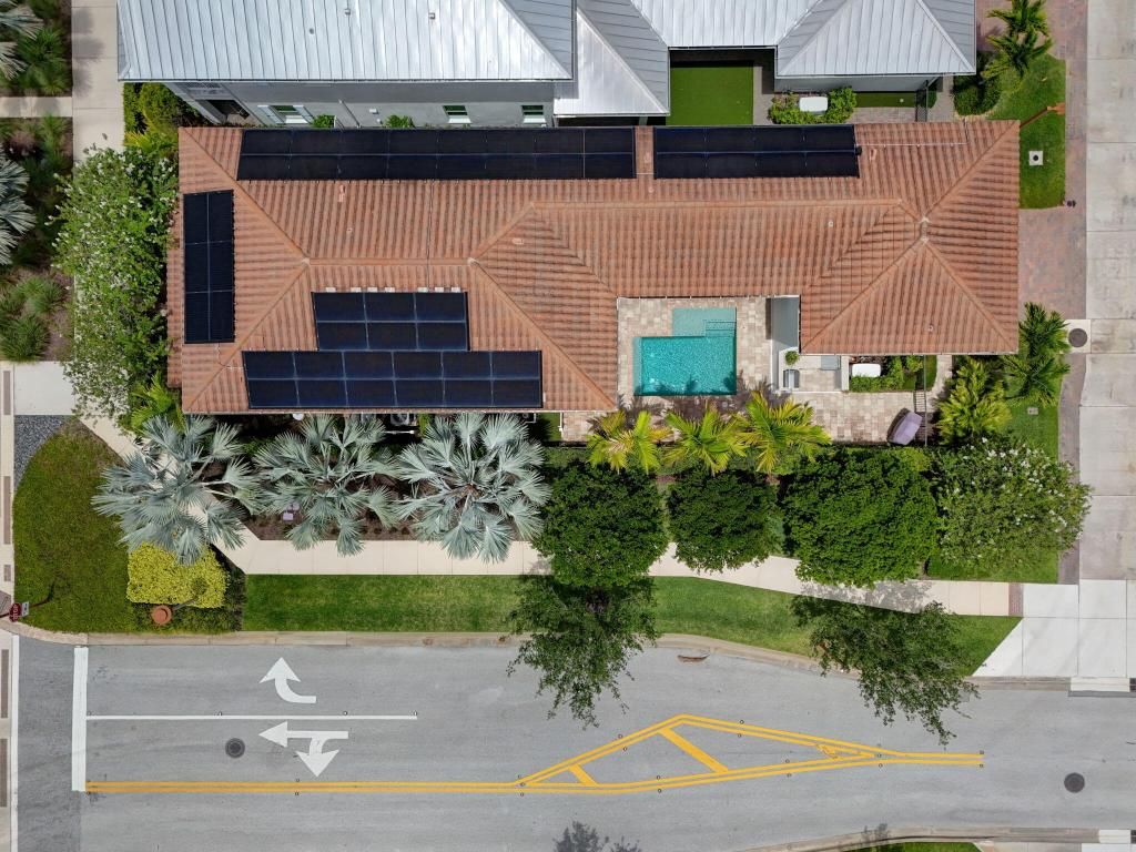 Photo of 5041 Grandiflora Road, Palm Beach Gardens, FL 33418 (MLS # R11102674)