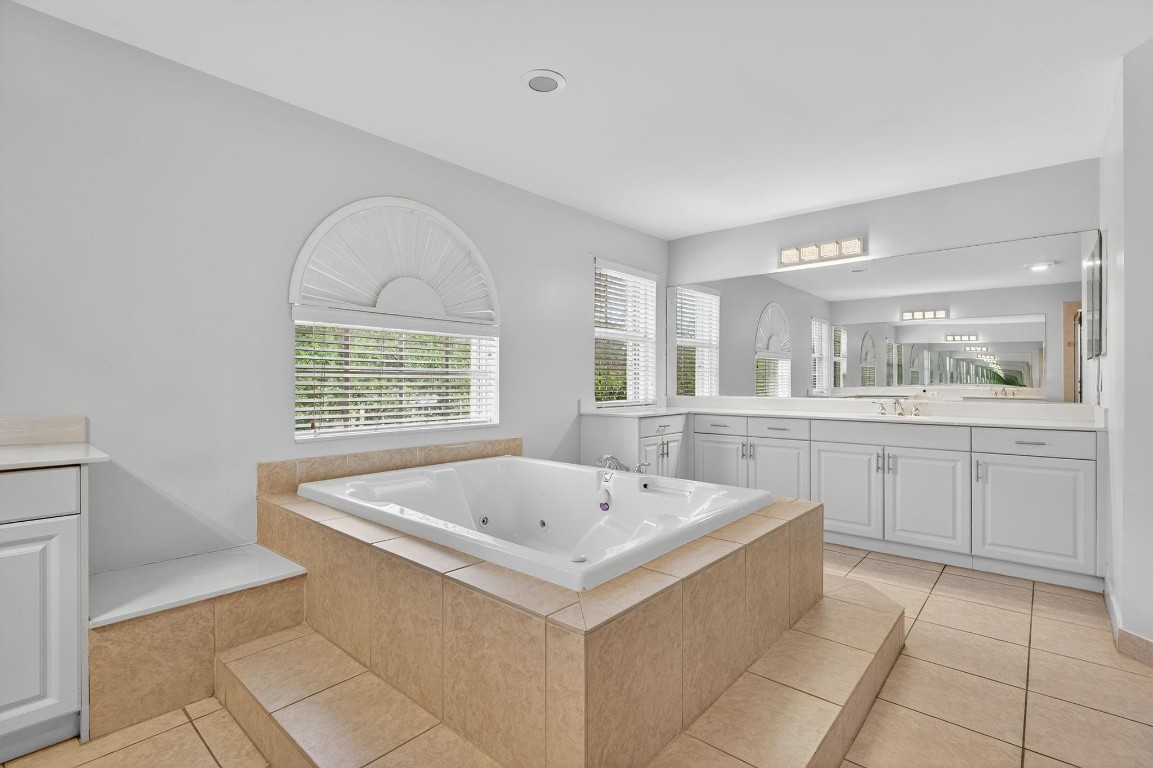 Sunset Lakes - Residential