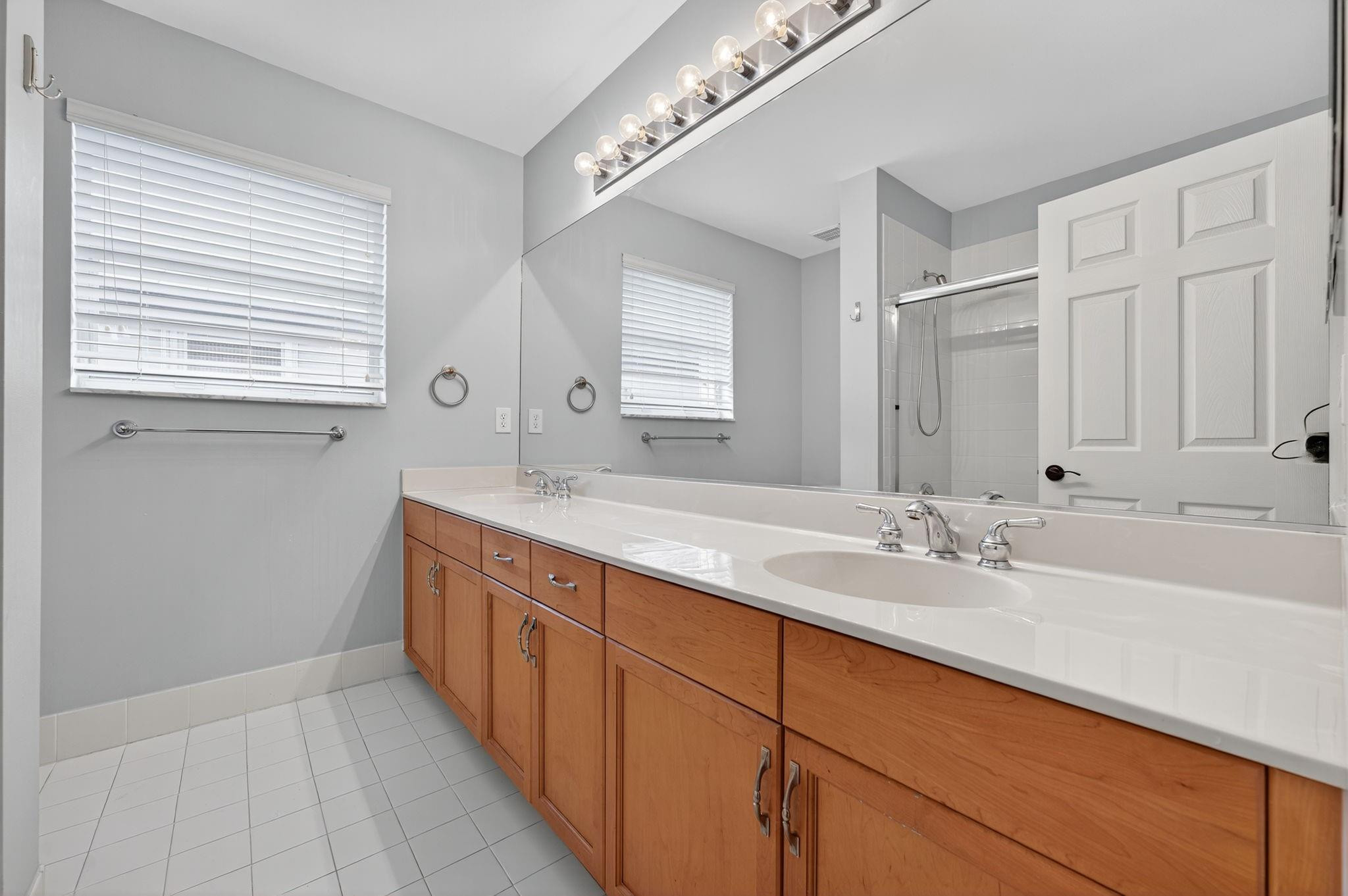 Sunset Lakes - Residential