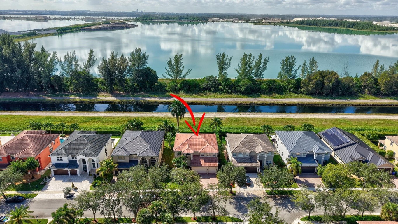 Sunset Lakes - Residential