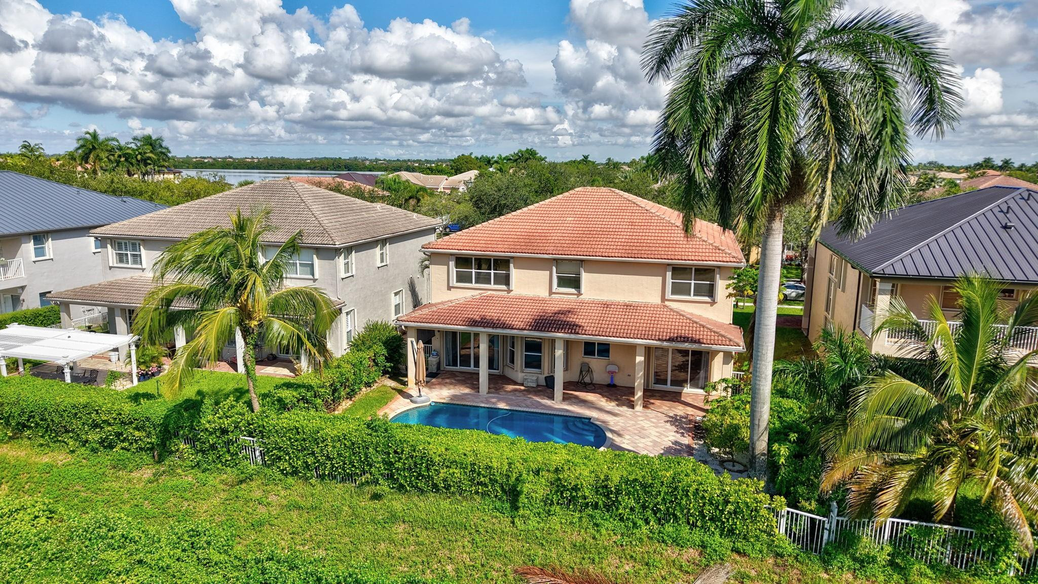 Sunset Lakes - Residential