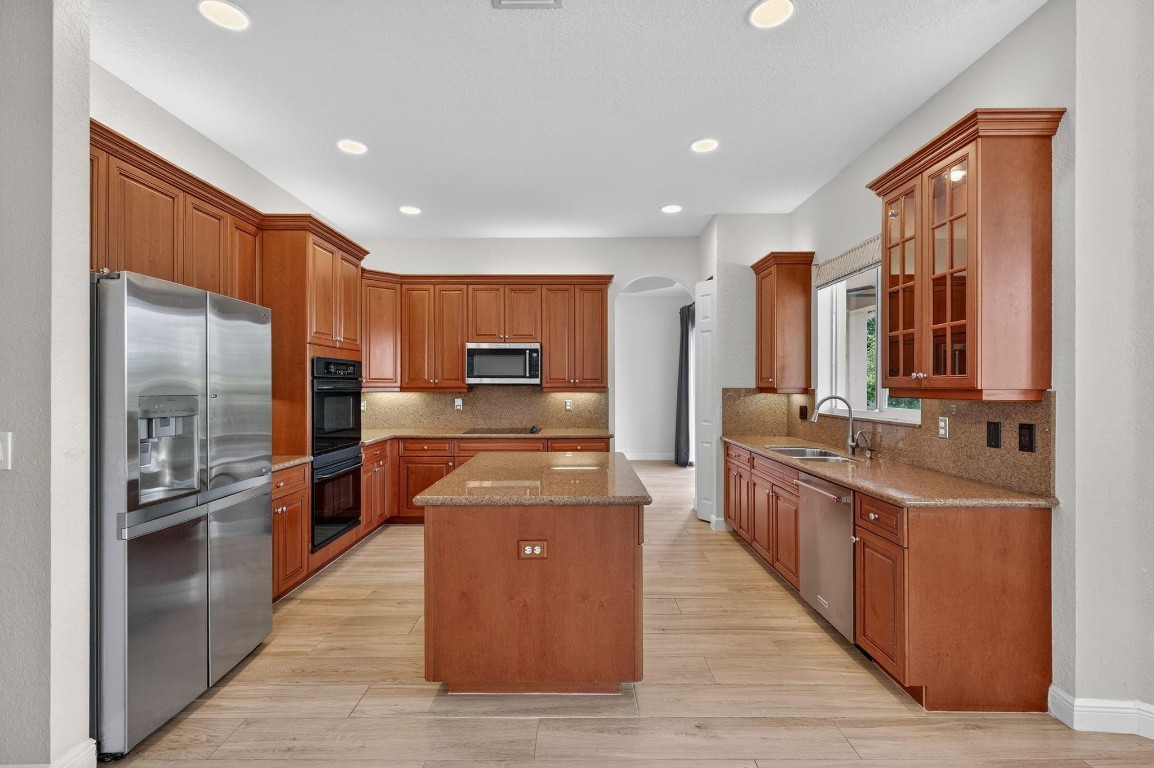 Sunset Lakes - Residential