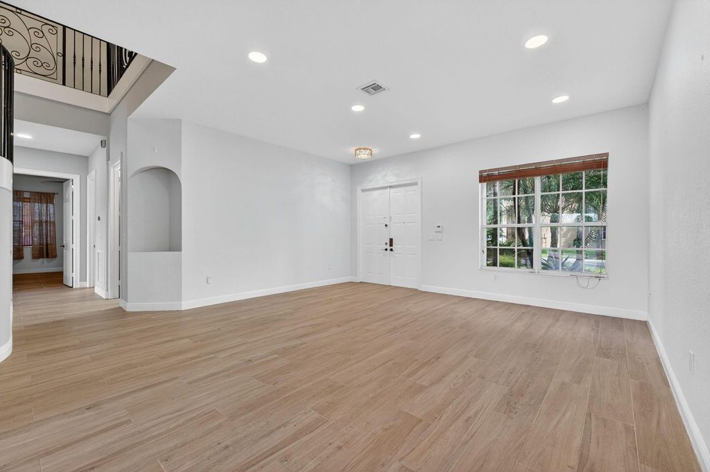 Photo of 18632 SW 55th Street, Miramar, FL 33029 (MLS # F10527113)