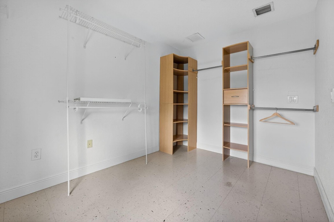 Sunset Lakes - Residential