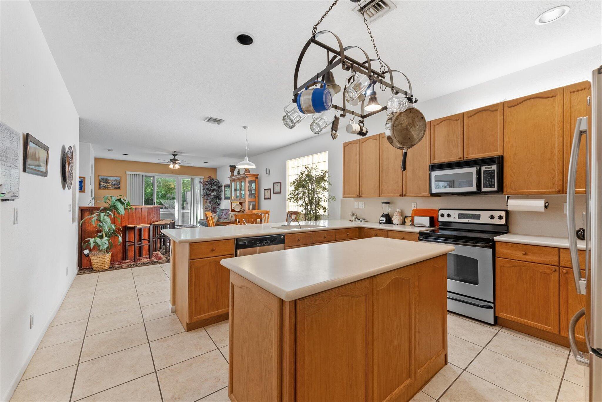 HYPOLUXO HAVERHILL PUD 1 - Residential