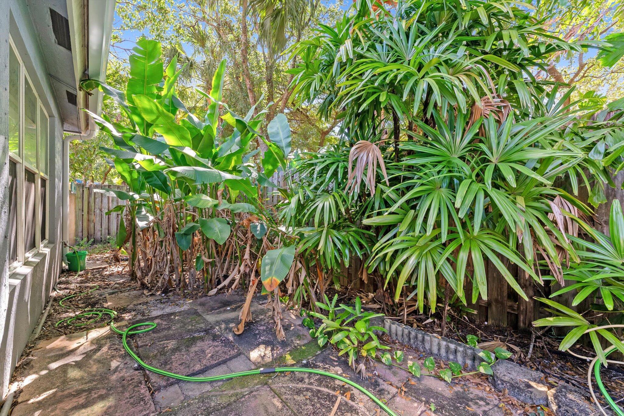 HYPOLUXO HAVERHILL PUD 1 - Residential