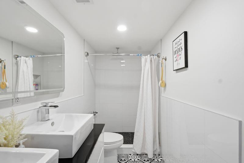 Hemispheres - Residential