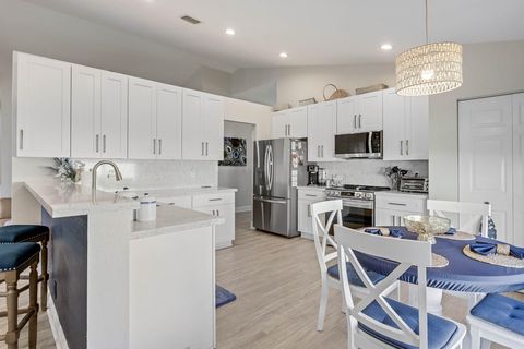 Tiny photo for 5641 Fountains Drive S, Lake Worth, FL 33467 (MLS # R11159034)