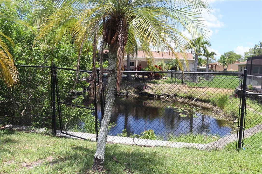 Melaleuca Isles 52-48 B - Residential