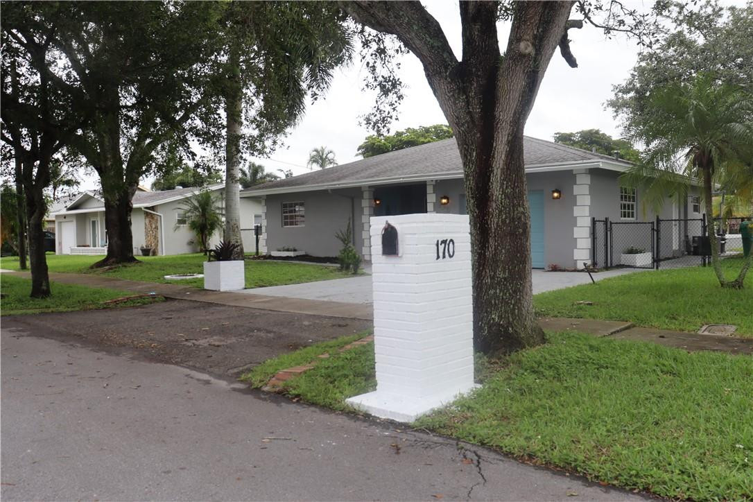 Melaleuca Isles 52-48 B - Residential