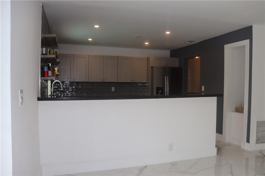 Melaleuca Isles 52-48 B - Residential