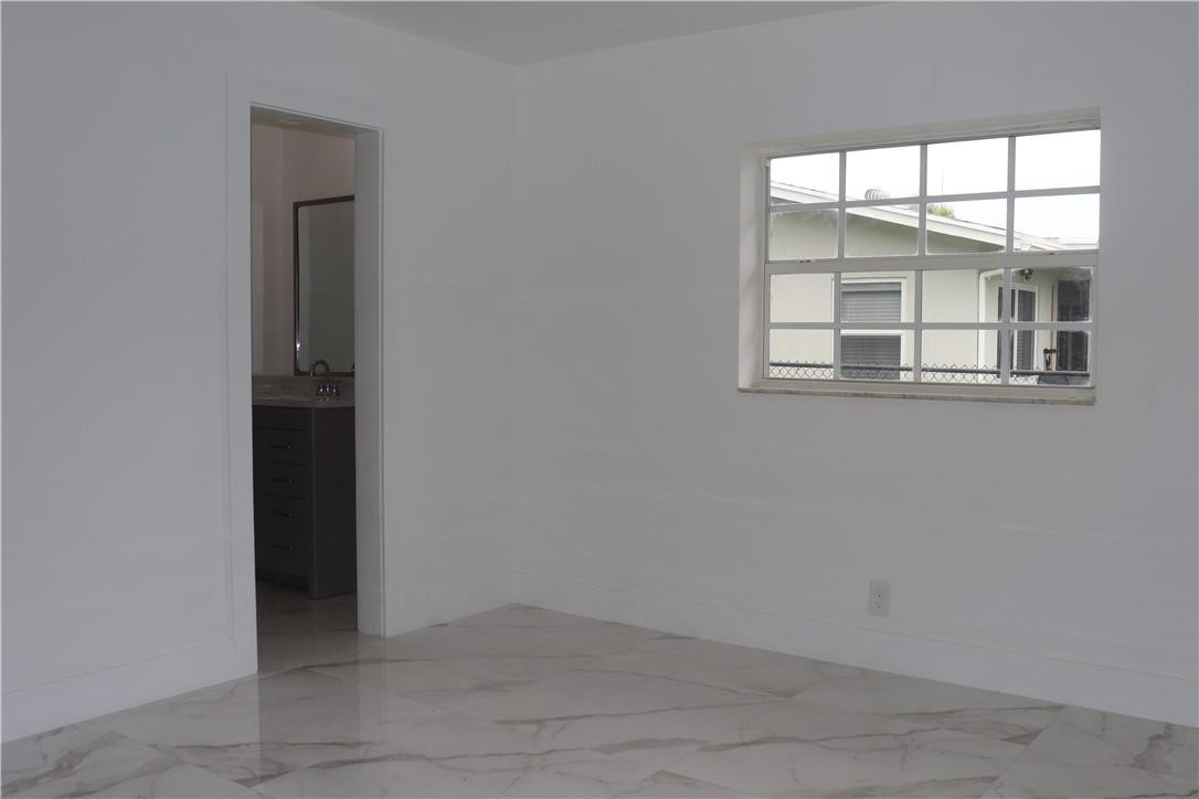 Melaleuca Isles 52-48 B - Residential