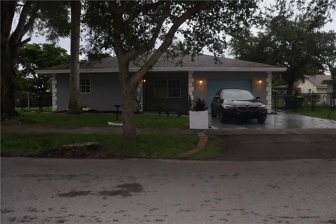 Melaleuca Isles 52-48 B - Residential