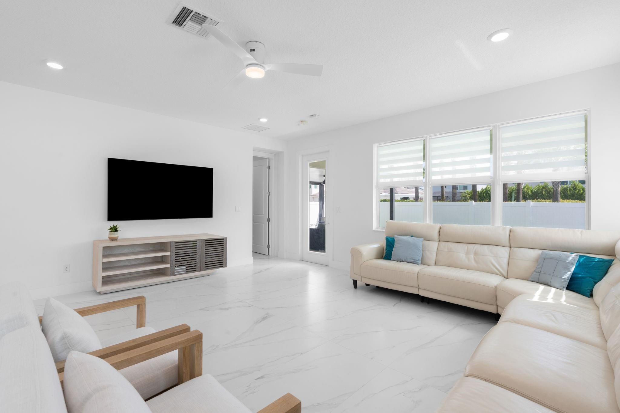 Crystal Lake 1st Sec 58-3 - Residential