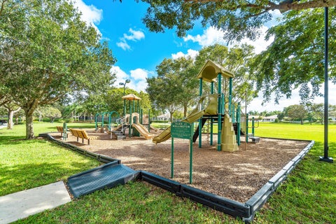 Tiny photo for 11380 NAUTICA Court, Wellington, FL 33449 (MLS # B26085589)
