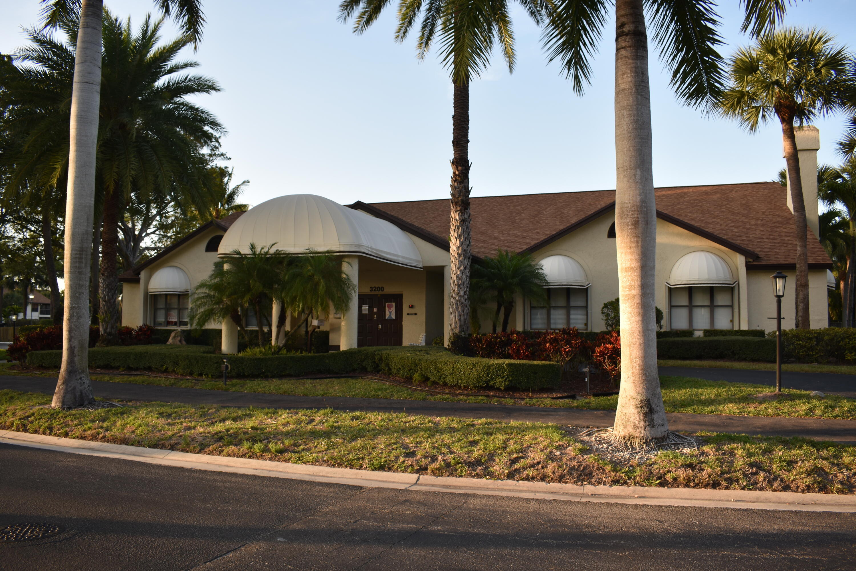 LUCERNE PARK CONDOS 1 - Residential