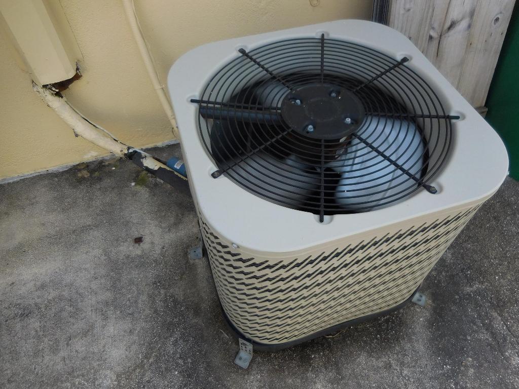 NORTH LAKE WORTH - Residential Income