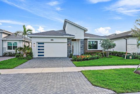Photo of 13129 SW Shinnecock Drive, Port Saint Lucie, FL 34987 (MLS # R11099795)