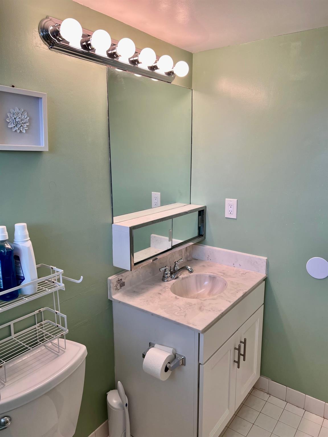 OMEGA 10 - Residential