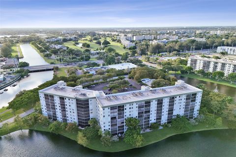 2334 S Cypress Bend Dr 304 Pompano Beach FL 33069