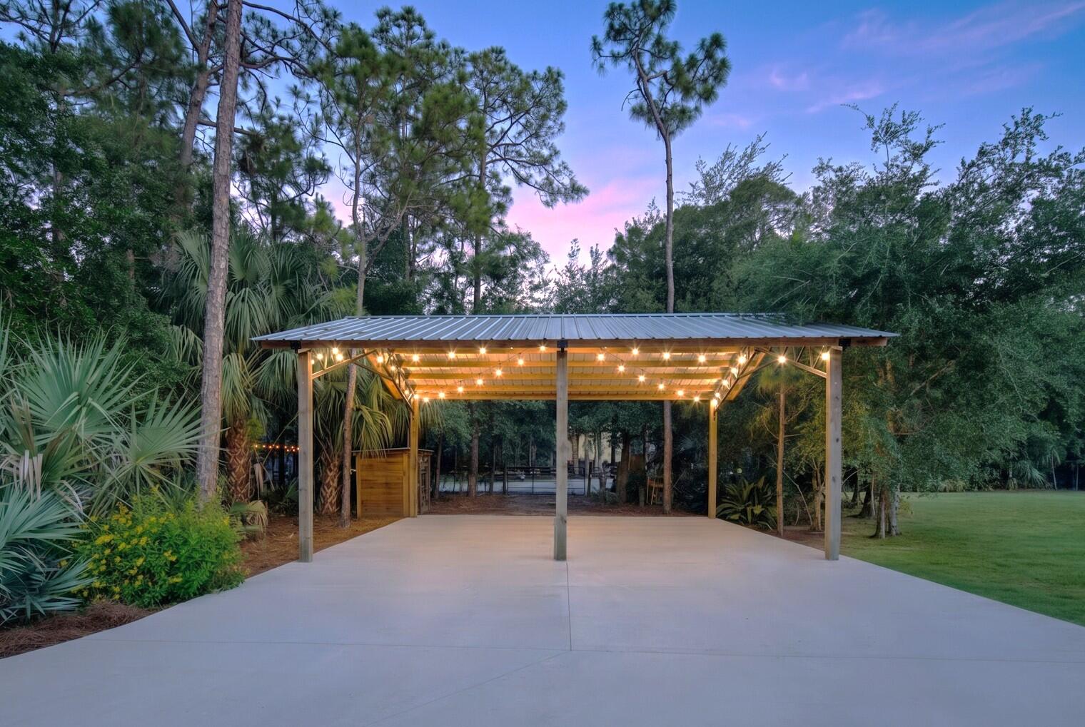 OAKWOOD ESTATES - Residential