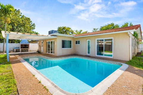 Tiny photo for 1121 N 66TH Terrace, Hollywood, FL 33024 (MLS # B26081720)
