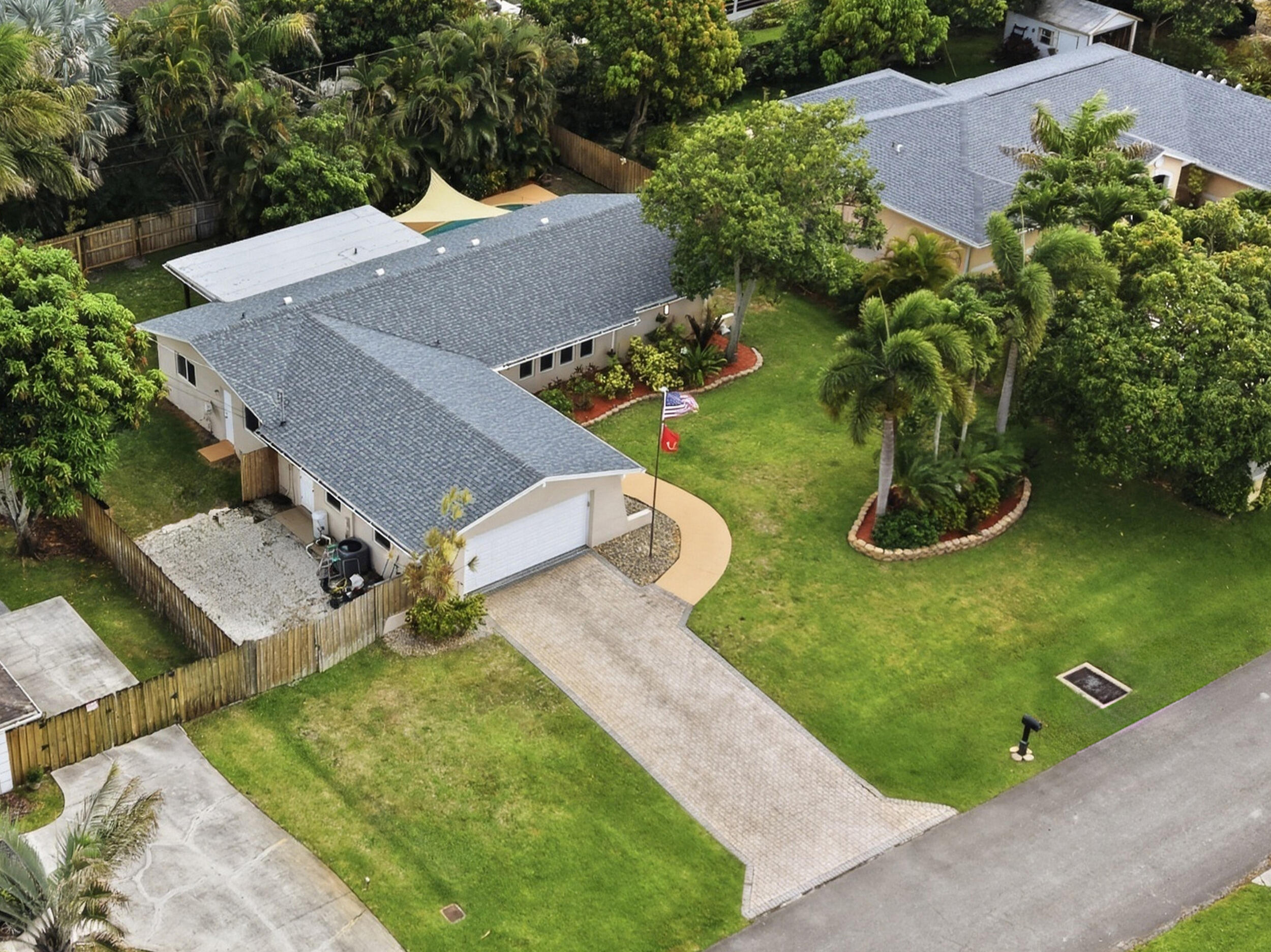 FLORIDA GARDENS 4 - Residential