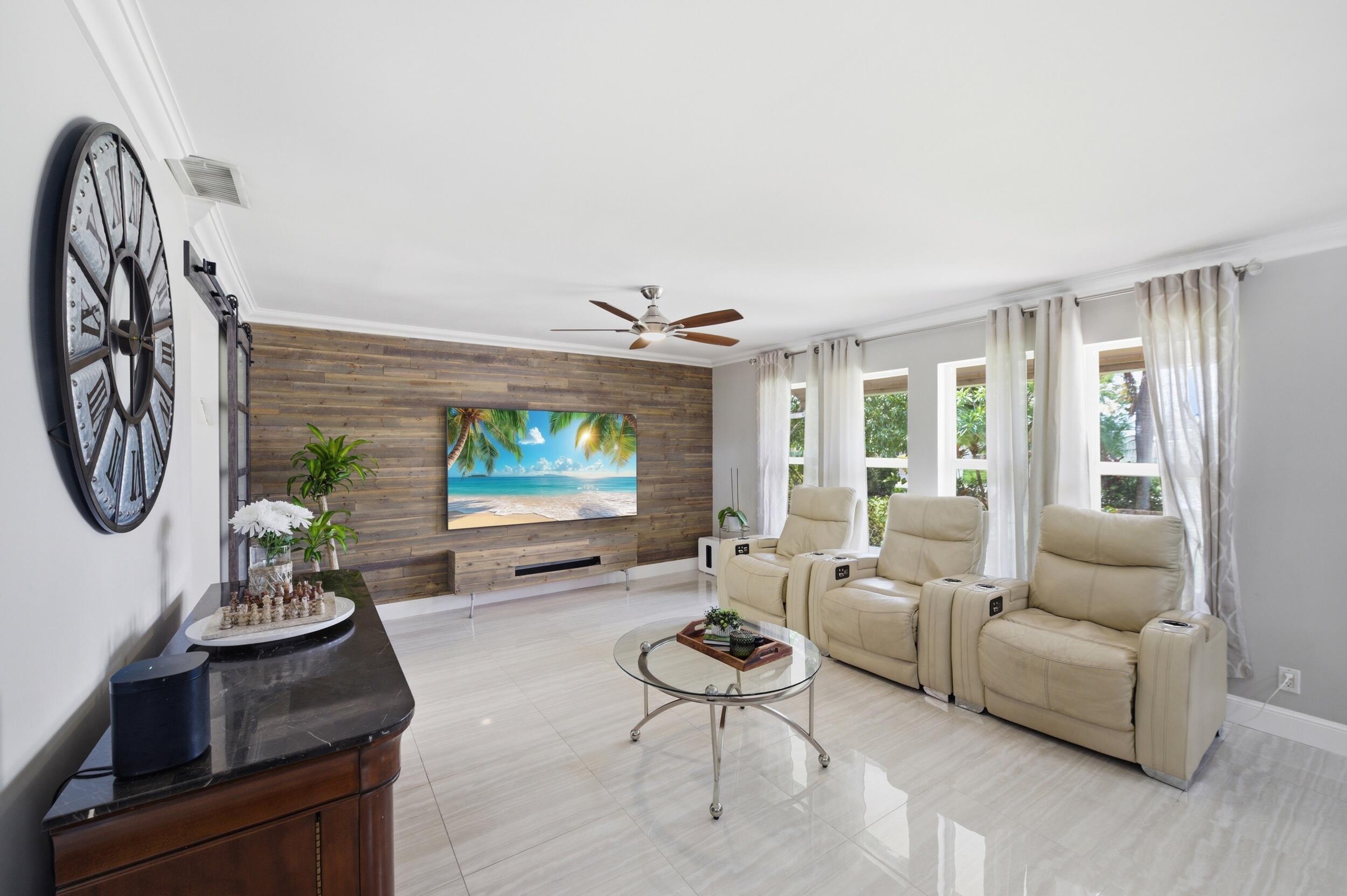 FLORIDA GARDENS 4 - Residential