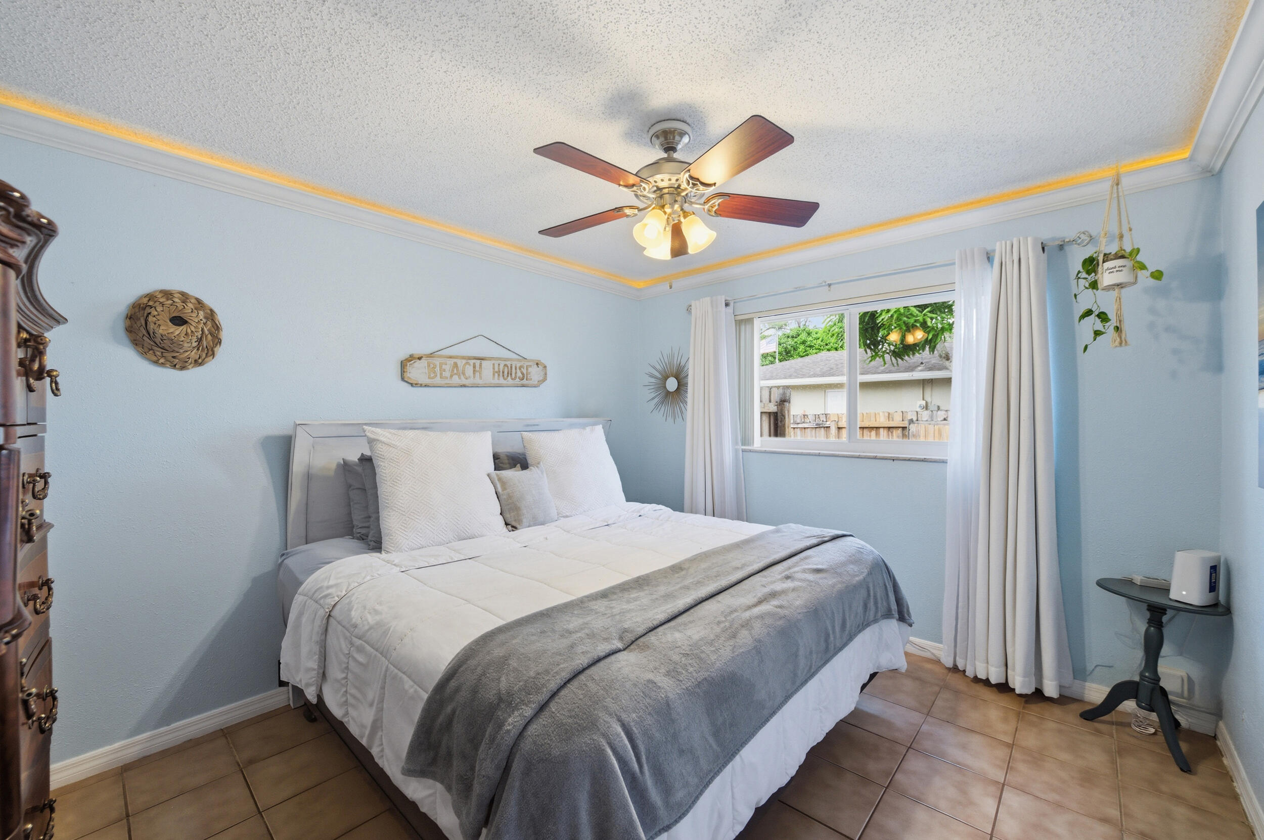 FLORIDA GARDENS 4 - Residential