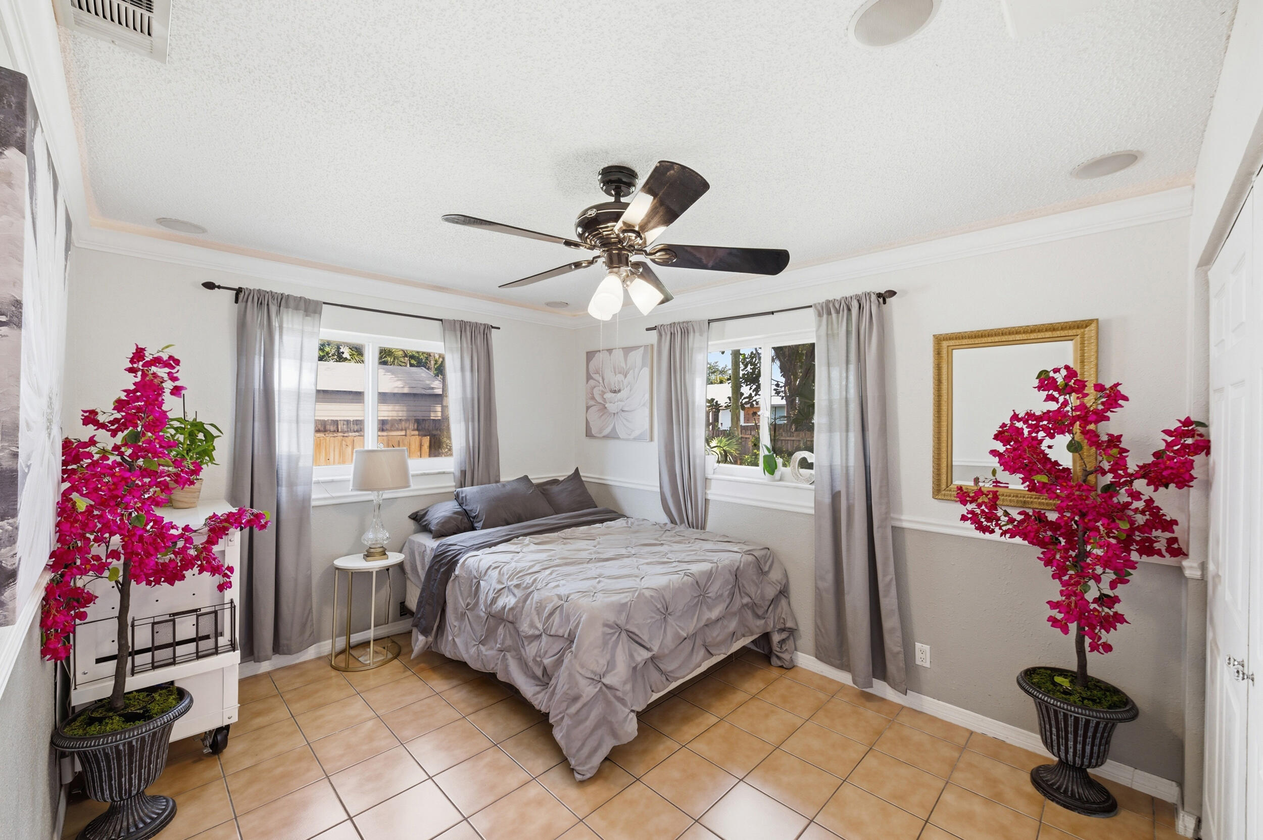 FLORIDA GARDENS 4 - Residential
