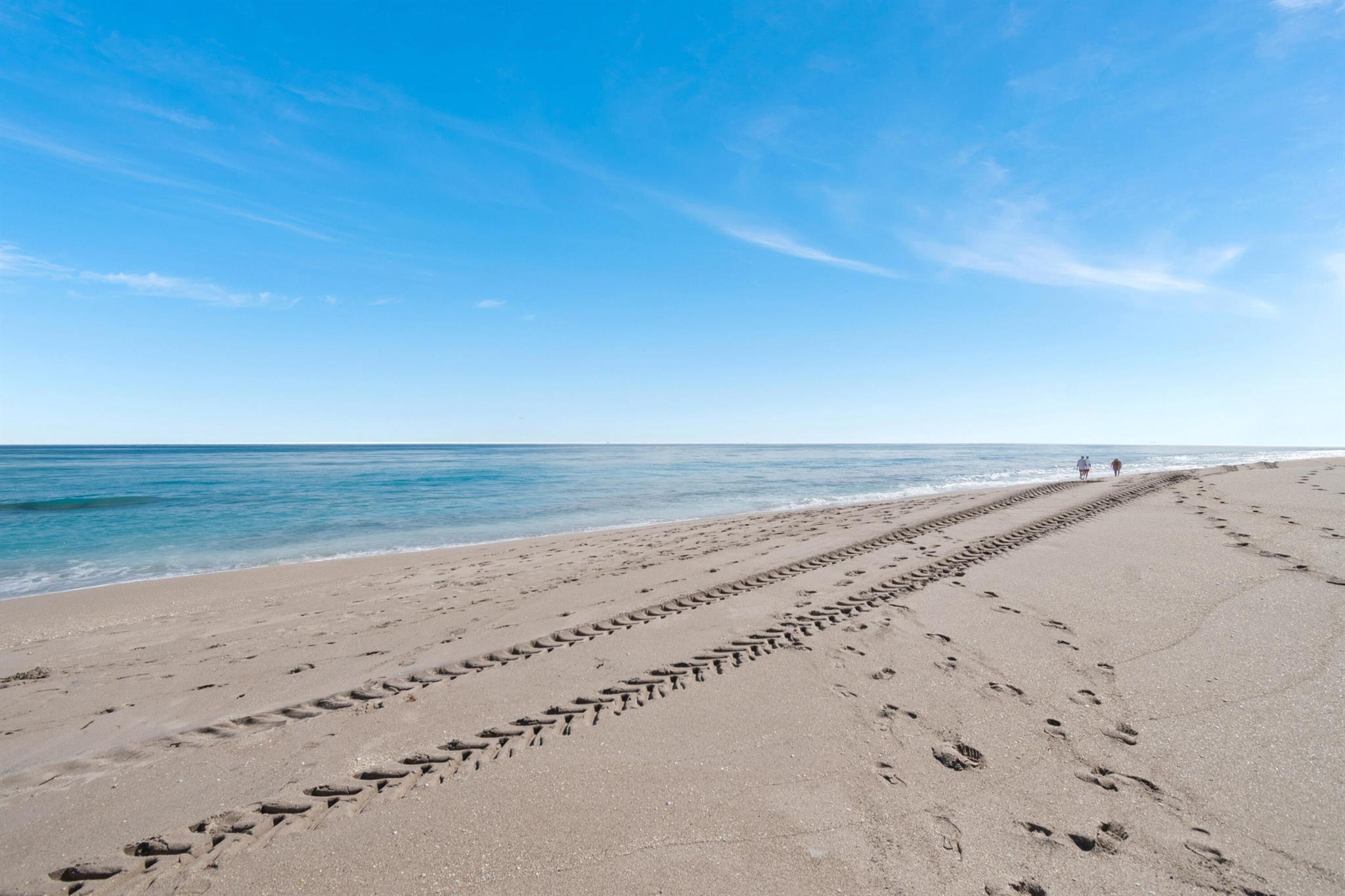 WATER GLADES CONDO - Residential Lease