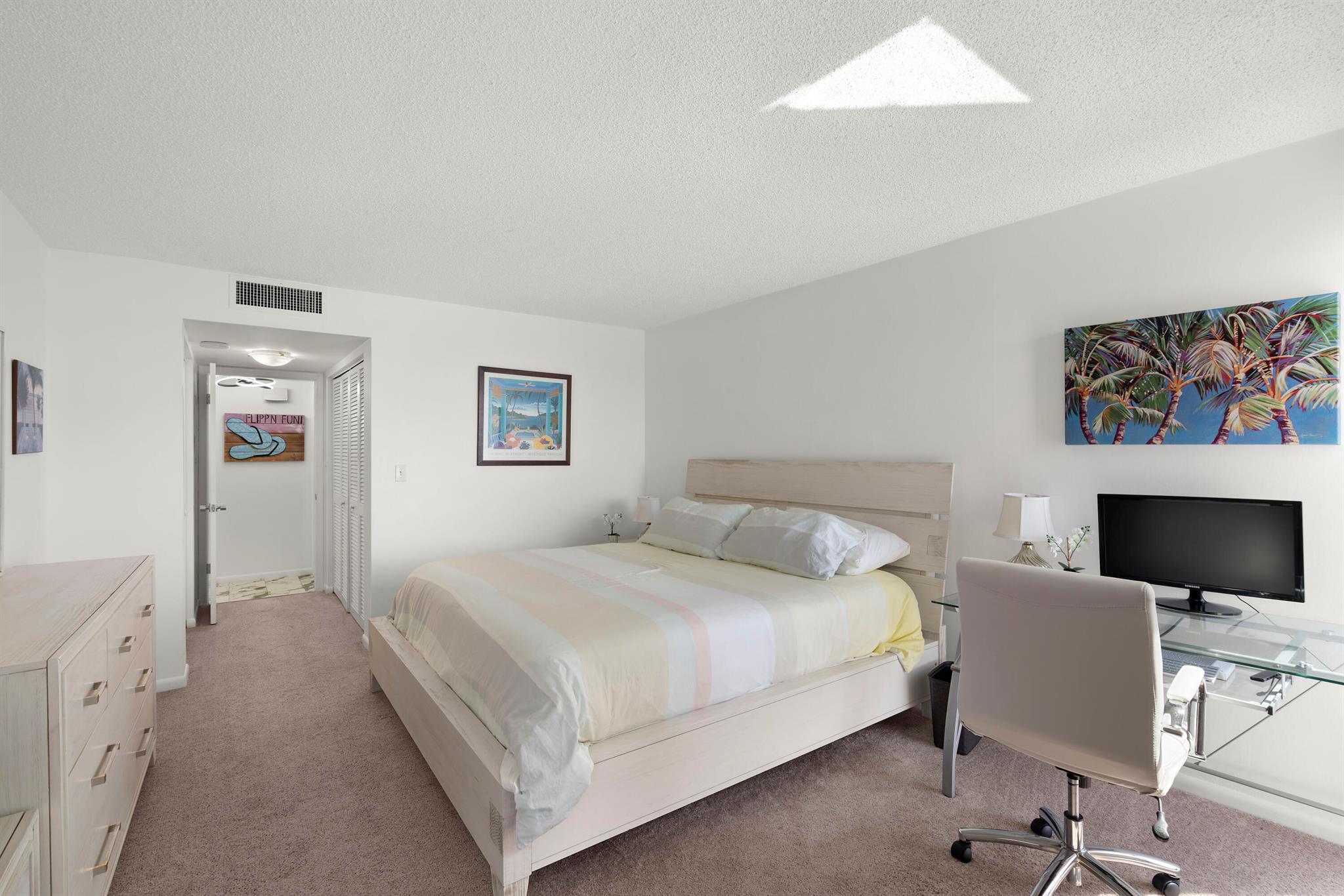 WATER GLADES CONDO - Residential Lease