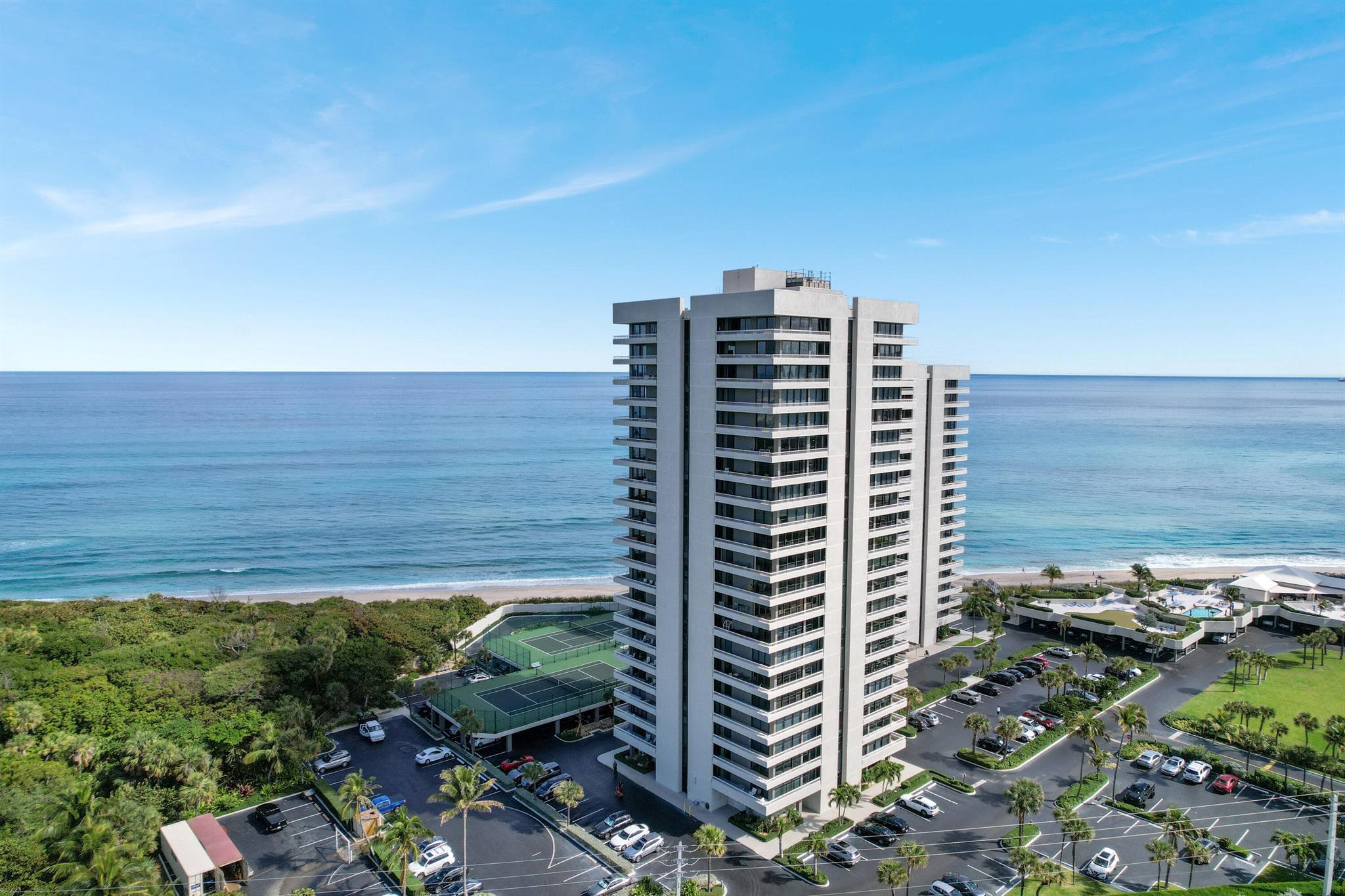 WATER GLADES CONDO - Residential Lease