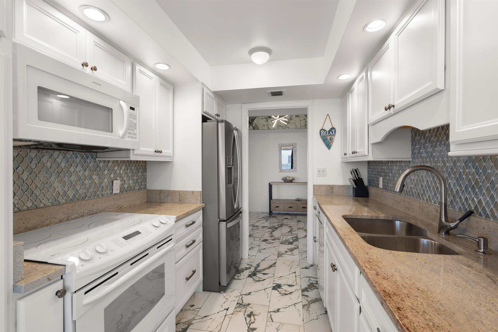 WATER GLADES CONDO - Residential Lease