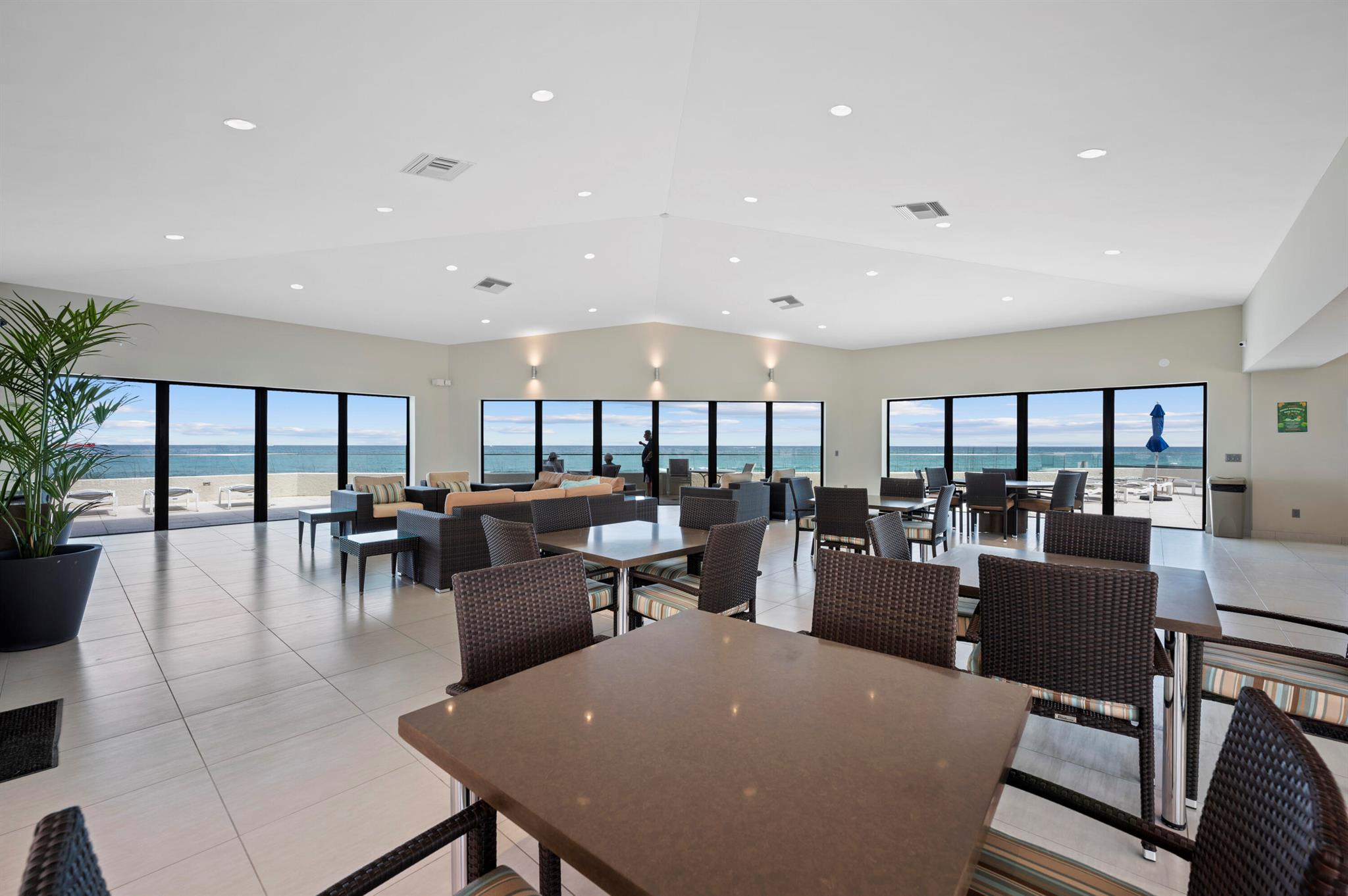 WATER GLADES CONDO - Residential Lease