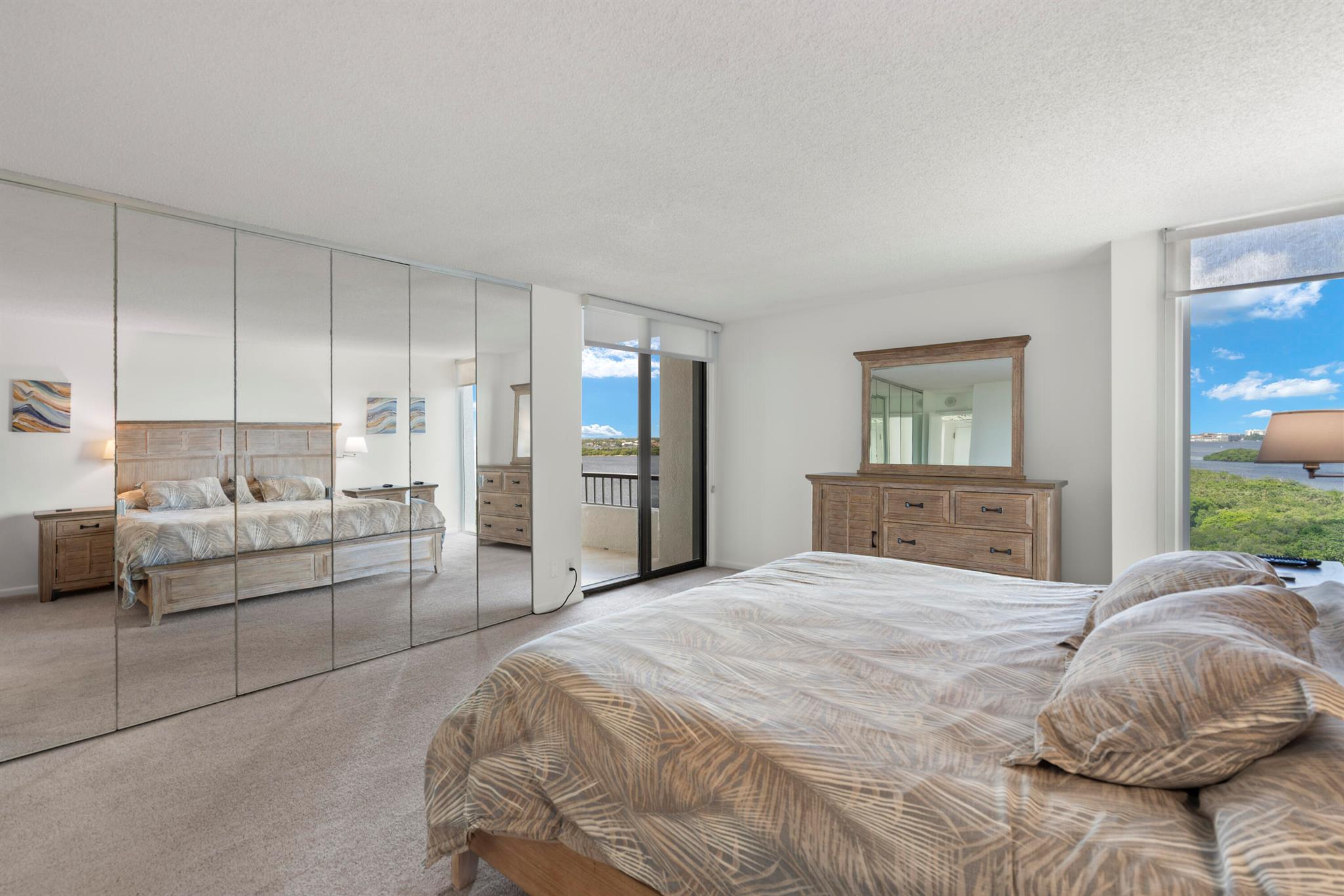 WATER GLADES CONDO - Residential Lease