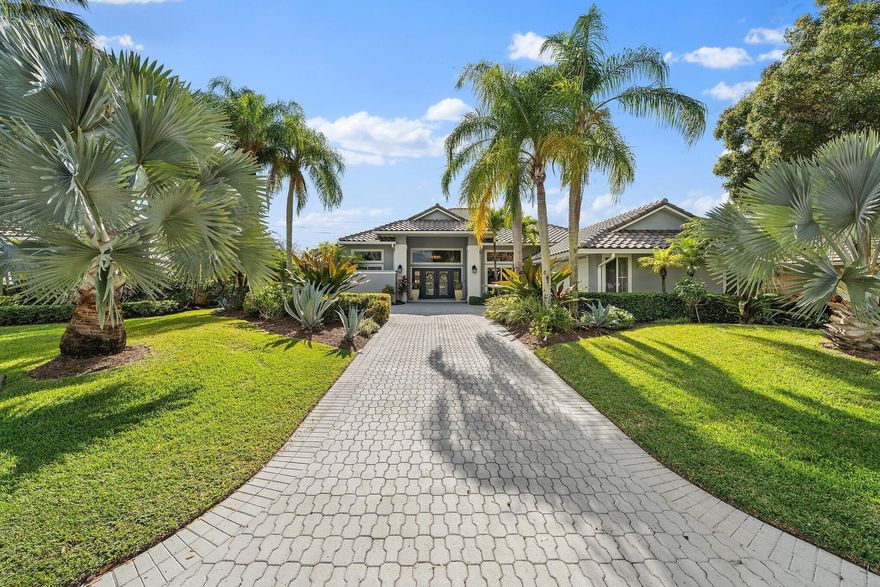 Furnished annual rental available immediately. Would consider a winter rental as well.