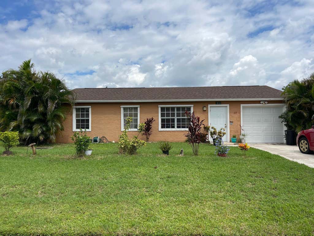 Photo of 613 SW Sandbar Terrace, Port Saint Lucie, FL 34953 (MLS # R11013285)