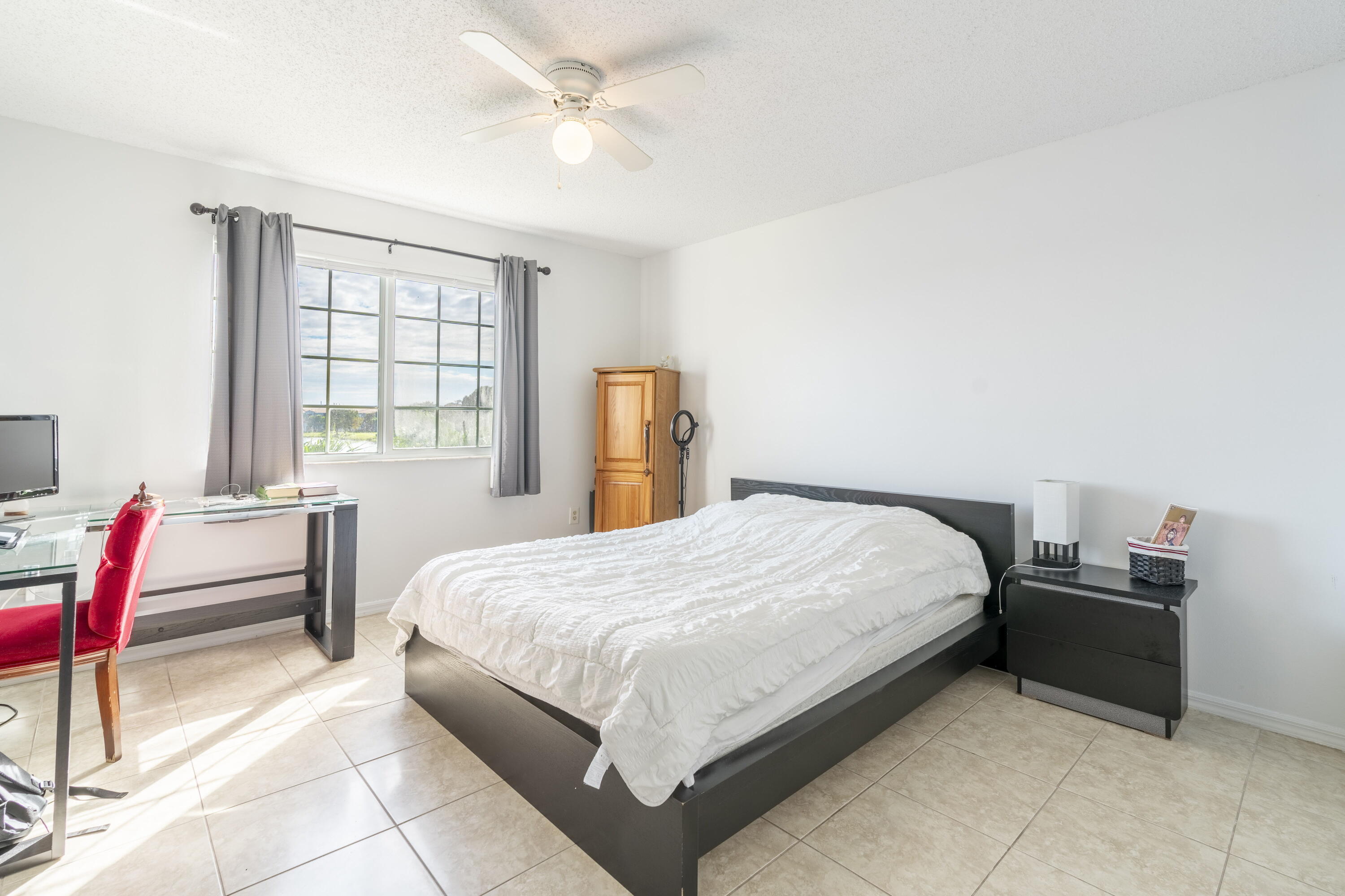 EVERGREEN LAKES CONDO - Residential