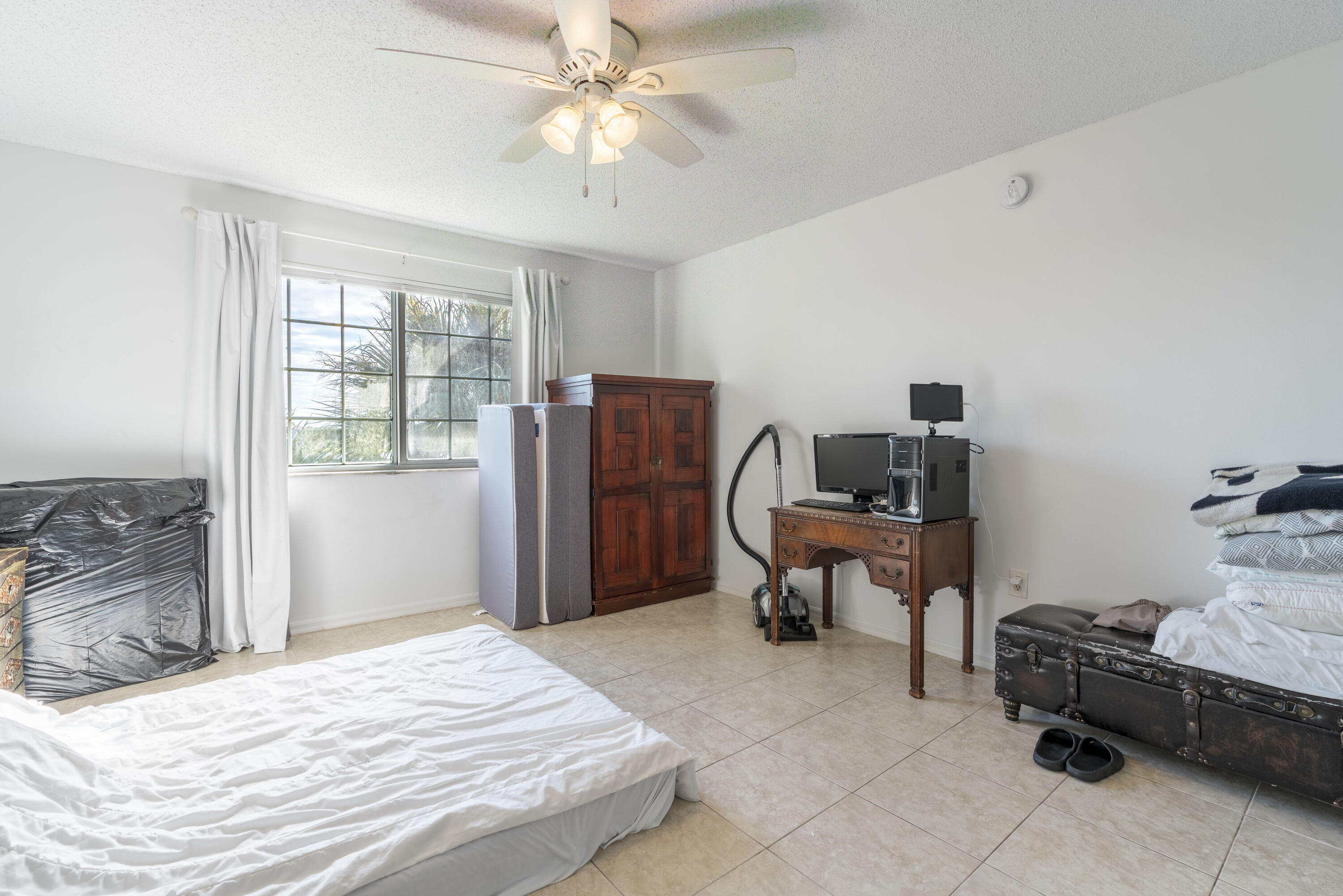 EVERGREEN LAKES CONDO - Residential
